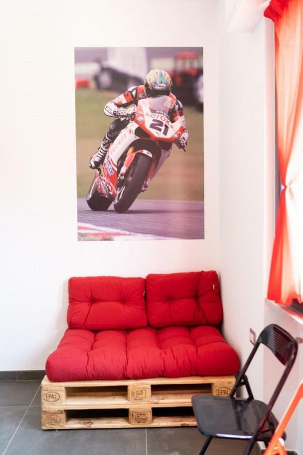 Italian Piston House Sport Moto Rent Bed & Breakfast Millesimo Bagian luar foto