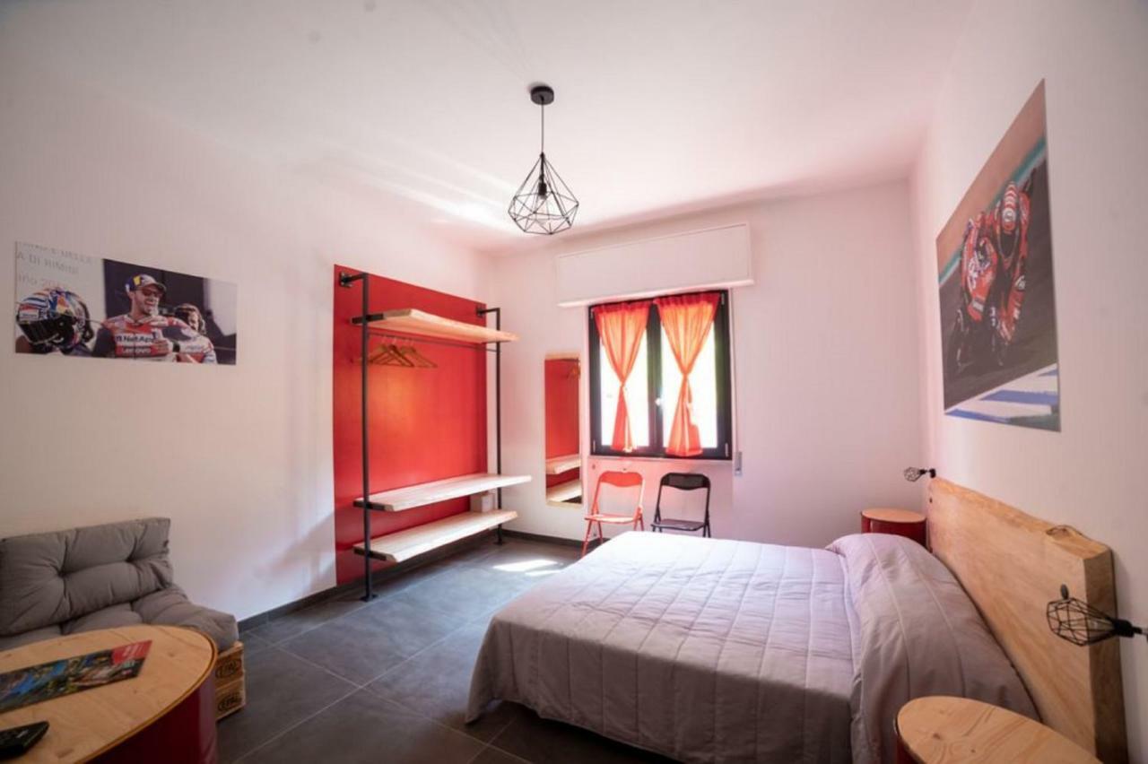 Italian Piston House Sport Moto Rent Bed & Breakfast Millesimo Bagian luar foto